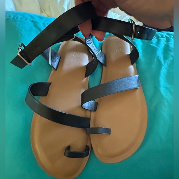 MEW- 8 Greek Style Black Strappy Sandals - Picture 1 of 7